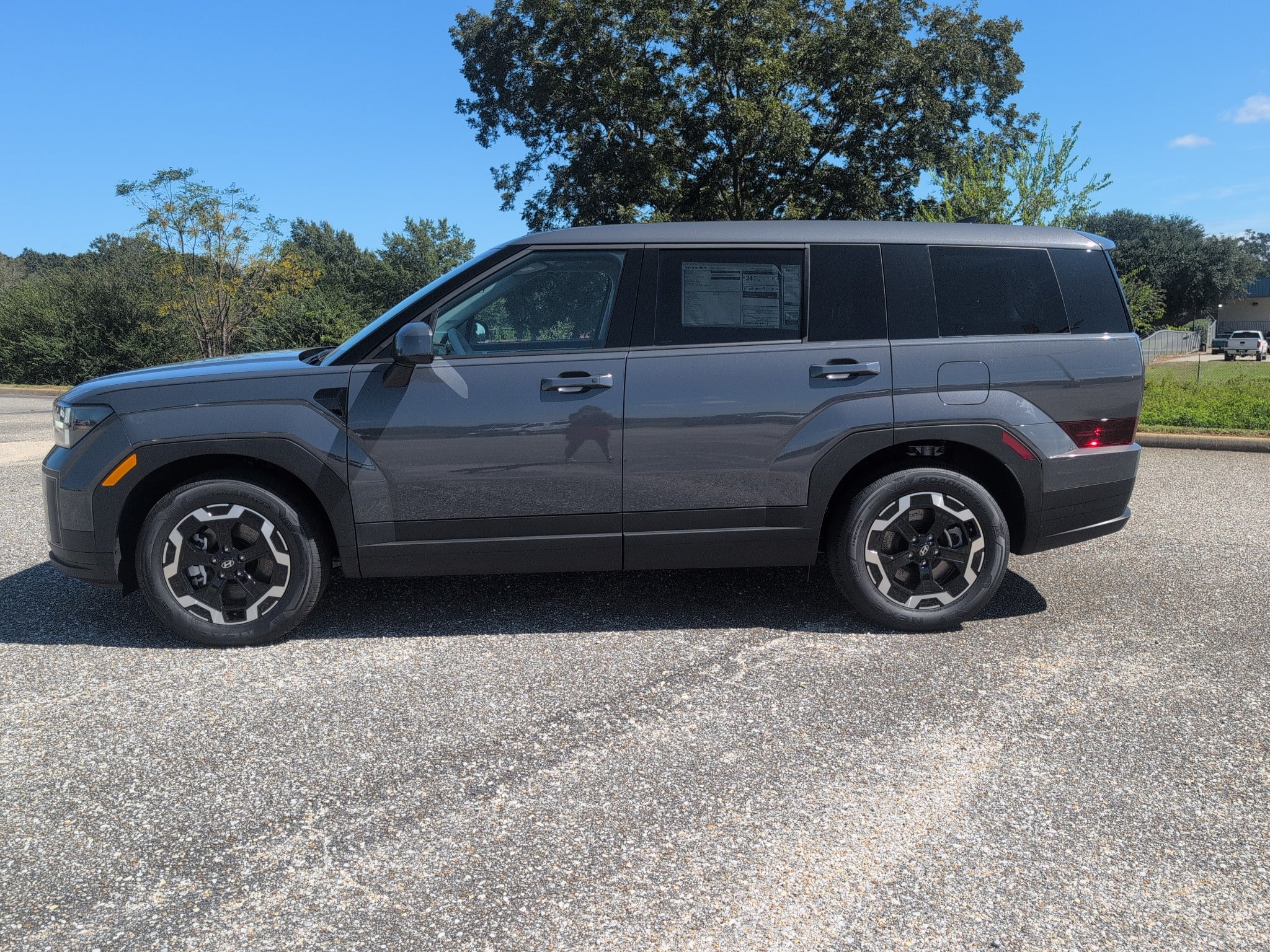 2027 Hyundai Santa Fe SE