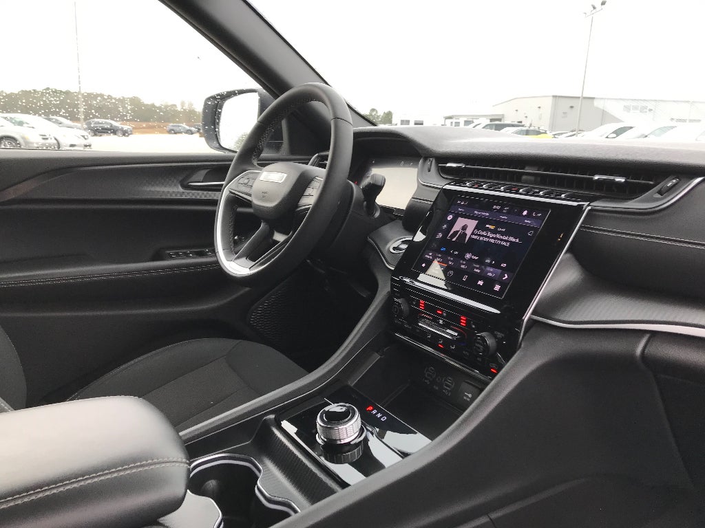 2024 Jeep Grand Cherokee Laredo X