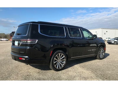 2023 Jeep Grand Wagoneer L Base