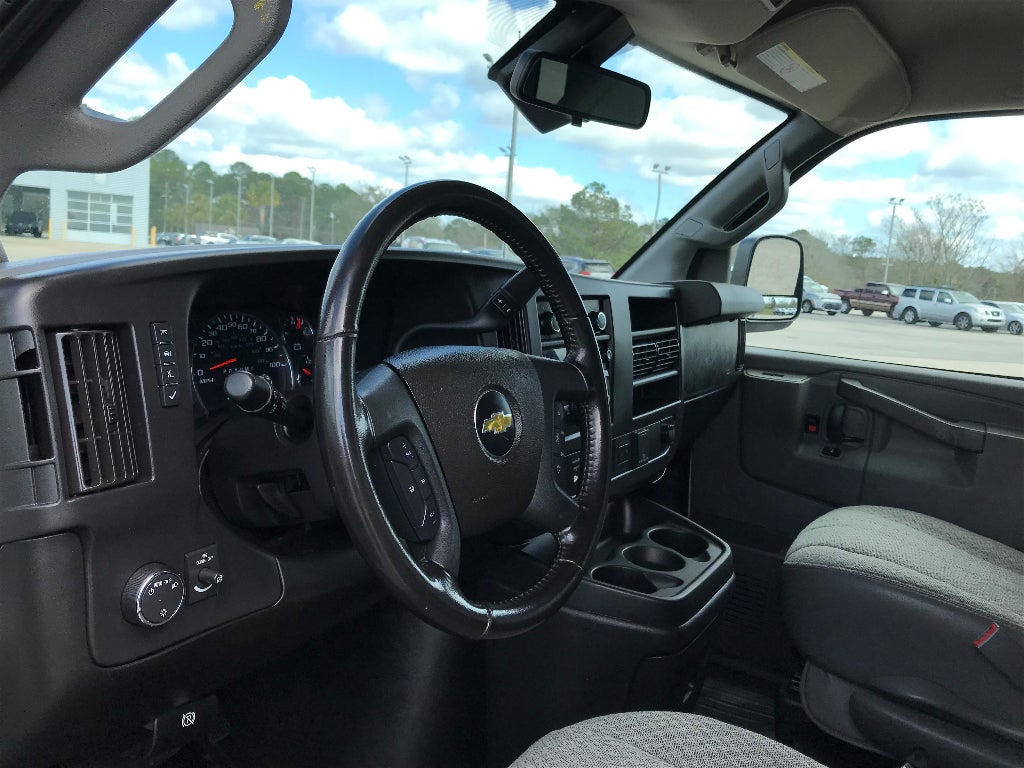 2021 Chevrolet Express LT