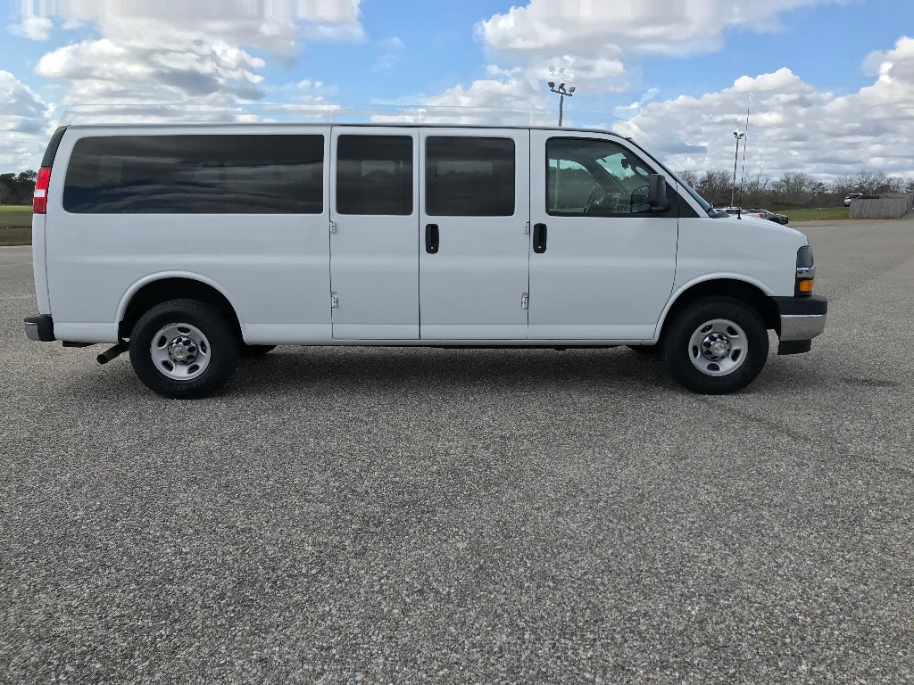2021 Chevrolet Express LT