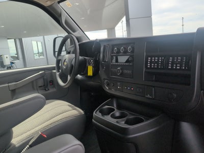 2025 Chevrolet Express LT
