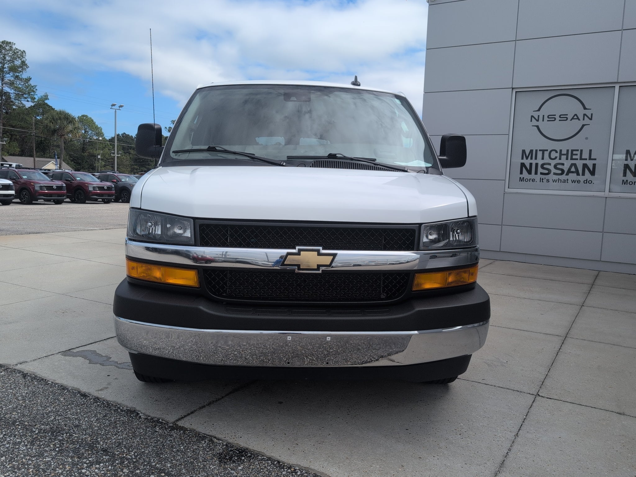 2025 Chevrolet Express LT