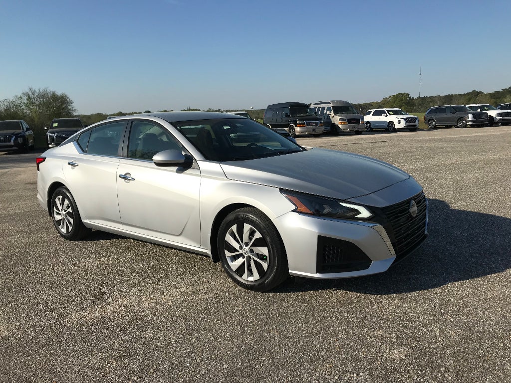 2023 Nissan Altima S