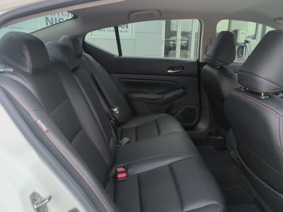 2022 Nissan Altima SR