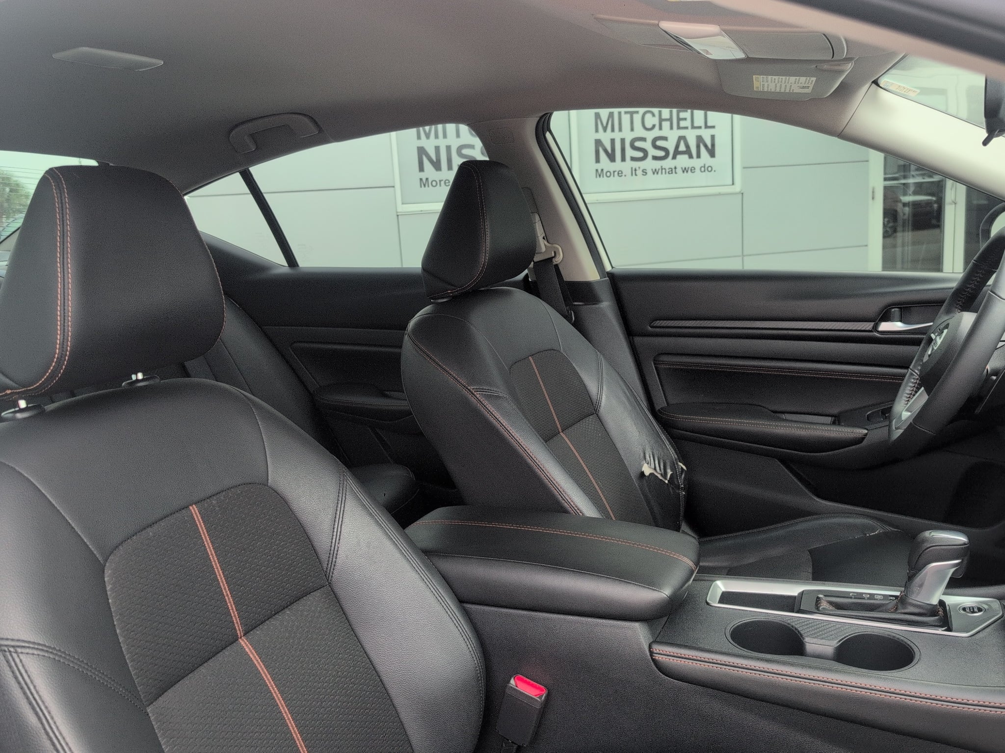 2022 Nissan Altima SR