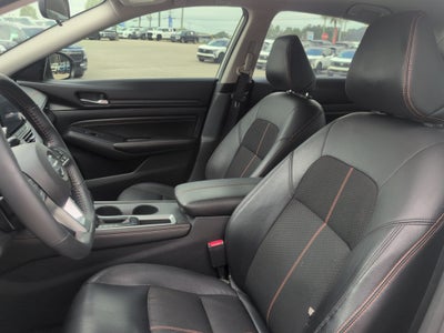 2022 Nissan Altima SR