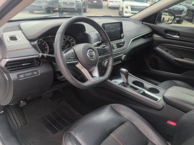 2022 Nissan Altima SR