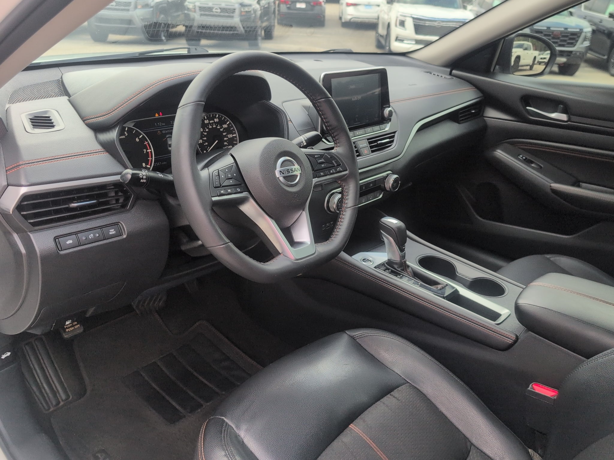2022 Nissan Altima SR