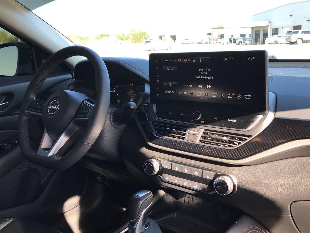 2024 Nissan Altima SR