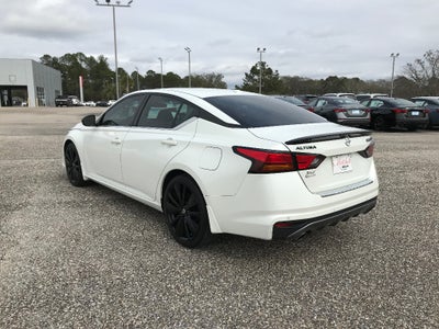 2022 Nissan Altima SR