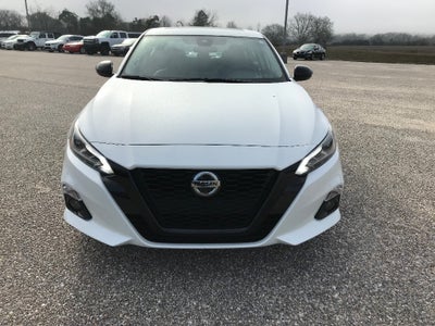 2022 Nissan Altima SR
