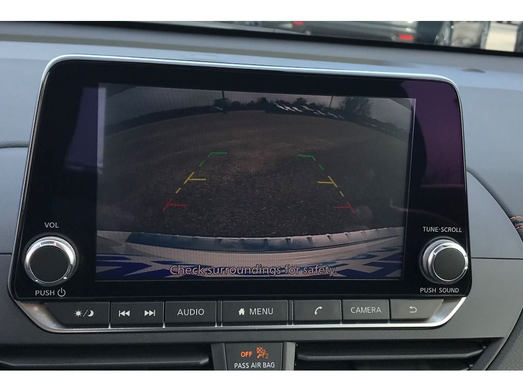 2022 Nissan Altima SR