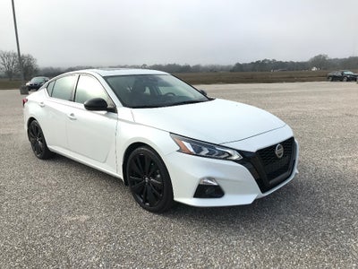 2022 Nissan Altima SR