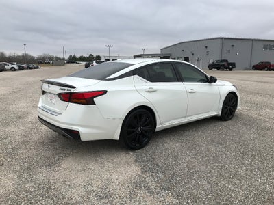 2022 Nissan Altima SR