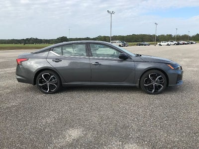 2025 Nissan Altima SR