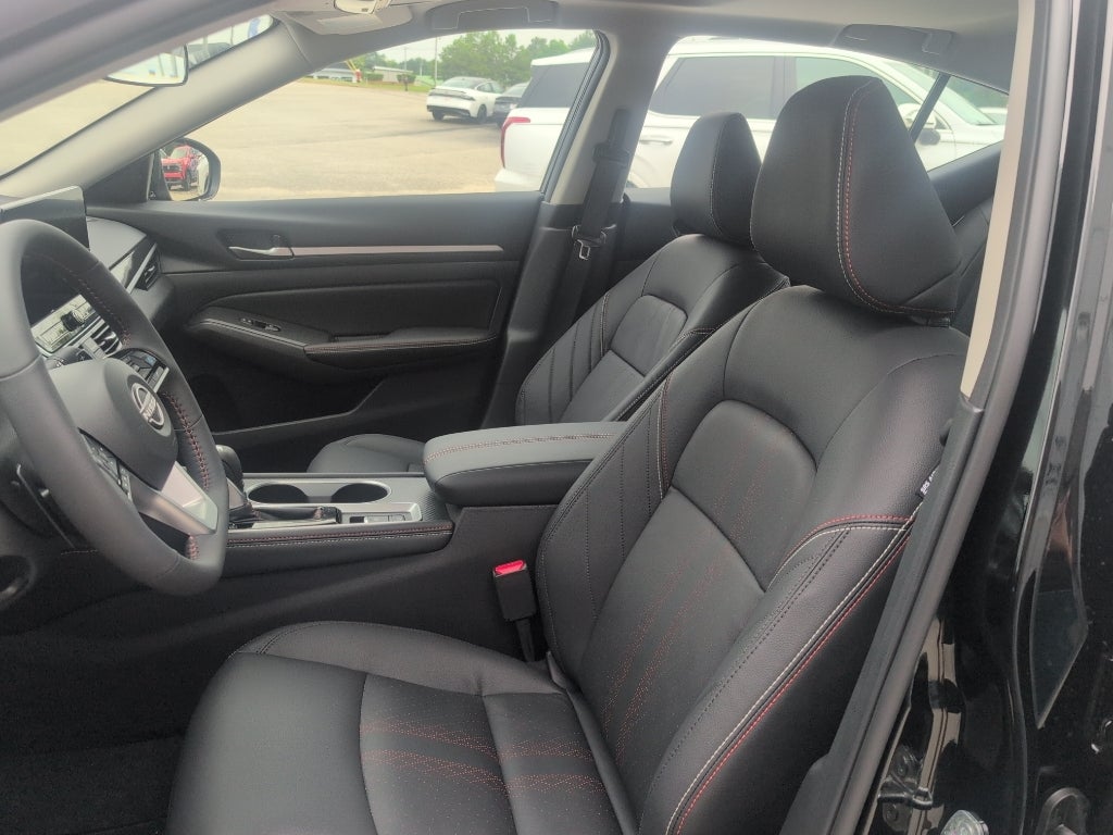 2026 Nissan Altima SR