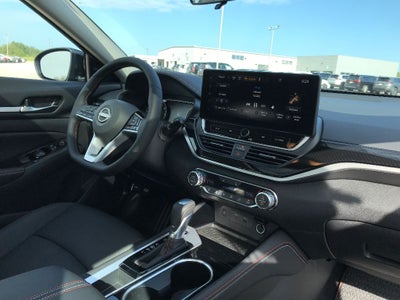 2025 Nissan Altima SR