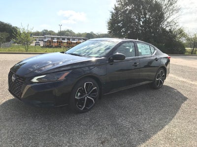 2025 Nissan Altima SR