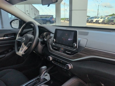 2023 Nissan Altima SV