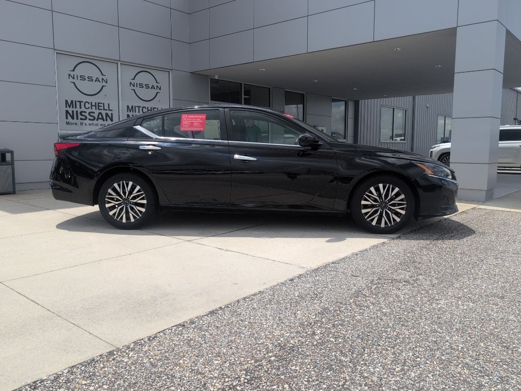 2023 Nissan Altima SV