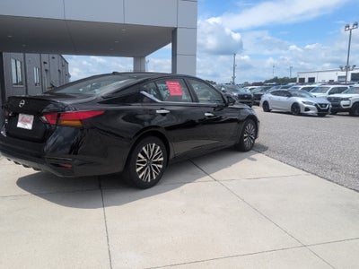 2023 Nissan Altima SV