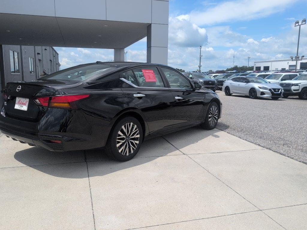 2023 Nissan Altima SV