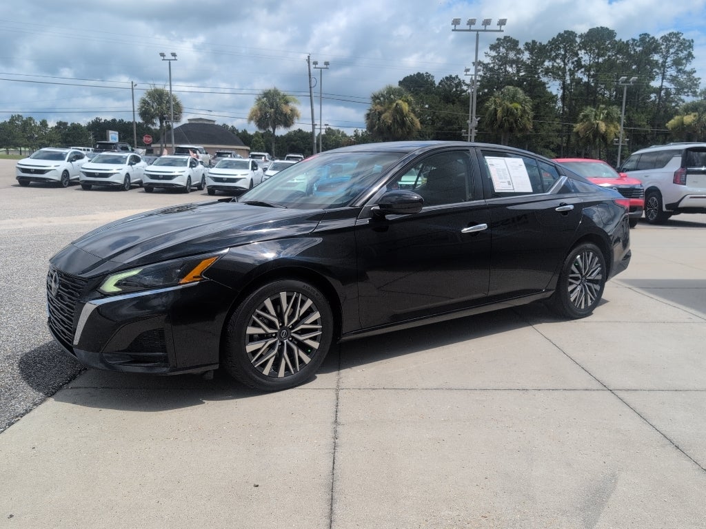 2023 Nissan Altima SV