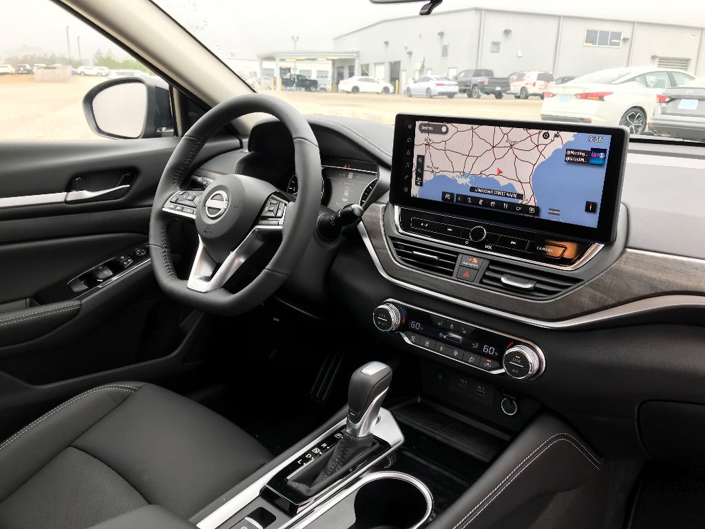 2025 Nissan Altima SL