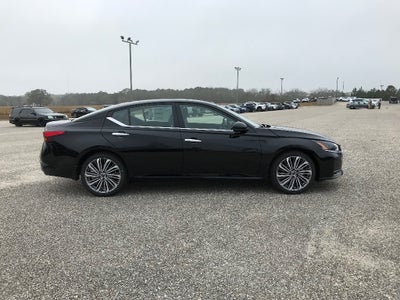 2025 Nissan Altima SL