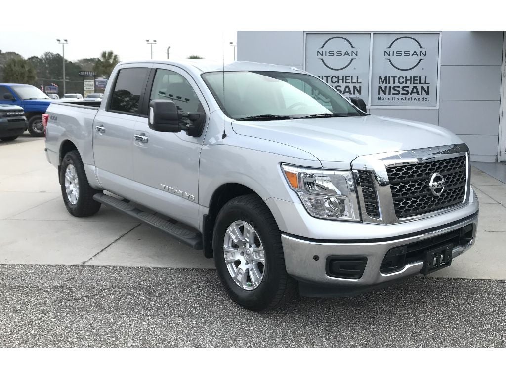 2018 Nissan Titan SV