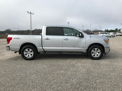 2018 Nissan Titan SV