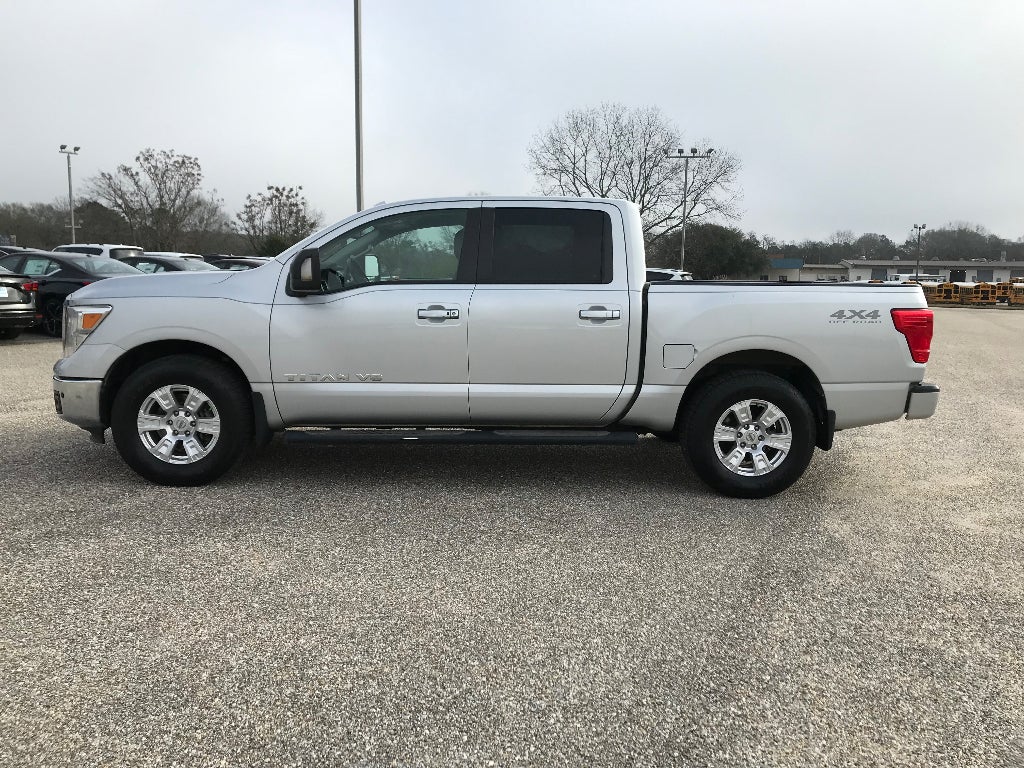 2018 Nissan Titan SV