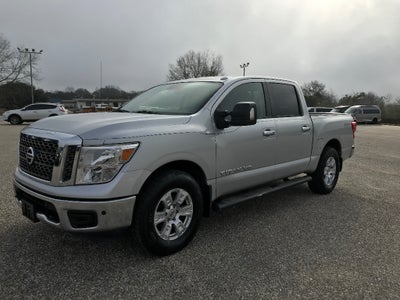 2018 Nissan Titan SV