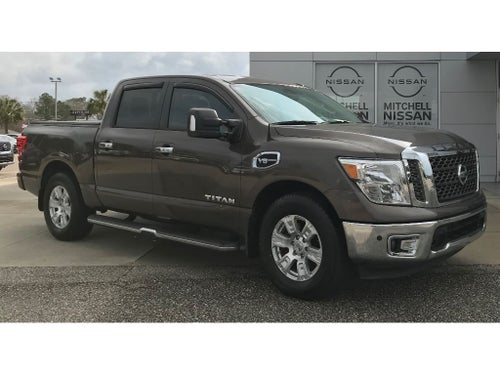 2017 Nissan Titan Crew Cab SV