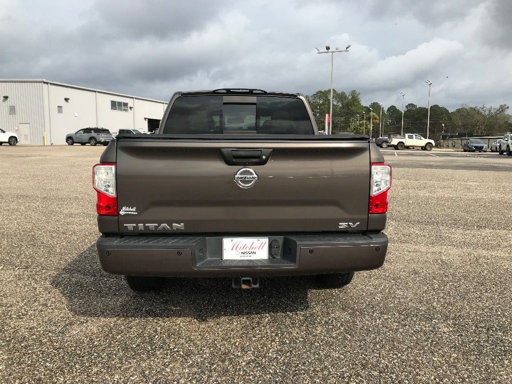 2017 Nissan Titan Crew Cab SV