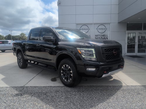2024 Nissan Titan Crew Cab PRO-4X®
