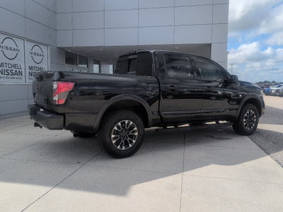 2024 Nissan Titan Crew Cab PRO-4X®
