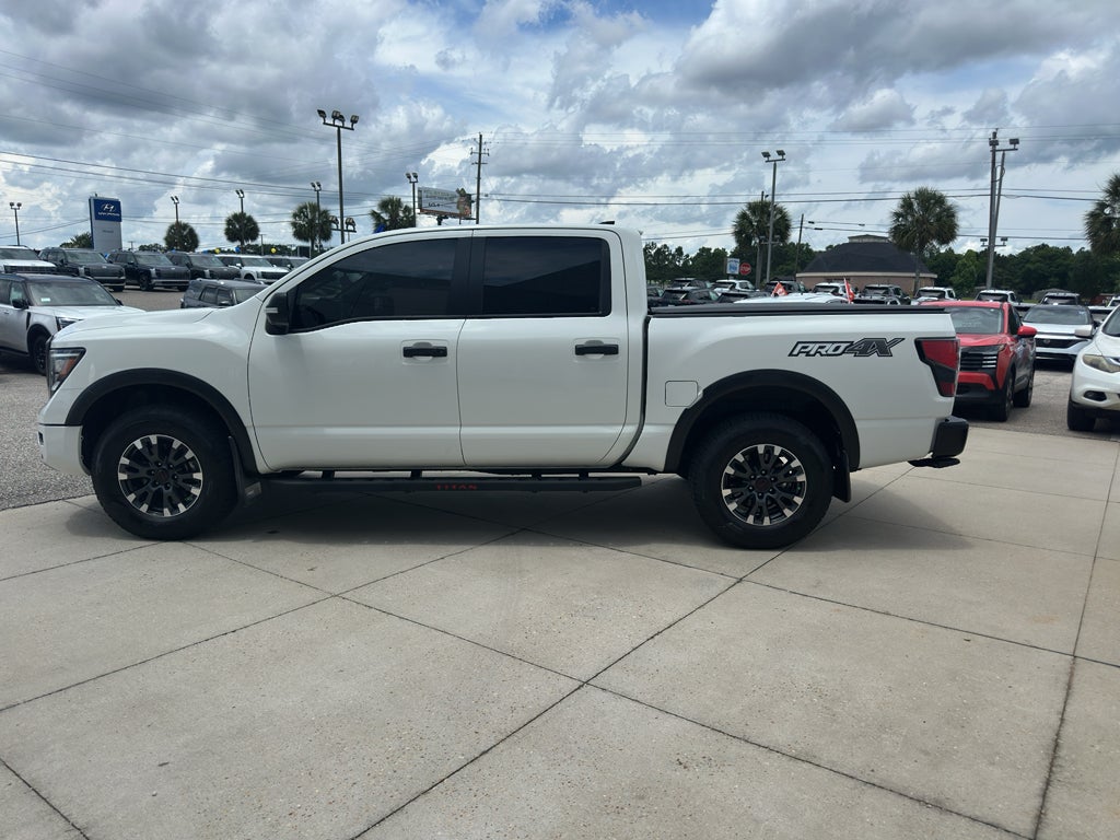 2023 Nissan Titan Crew Cab PRO-4X®