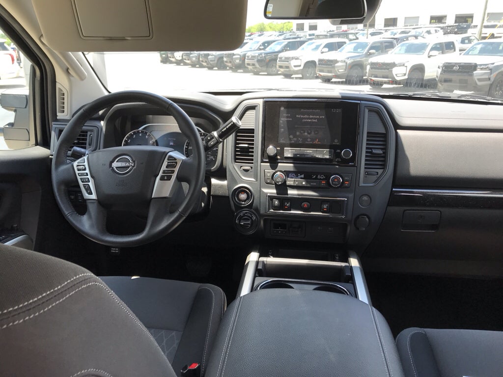 2024 Nissan Titan Crew Cab SV