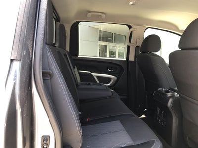 2024 Nissan Titan Crew Cab SV