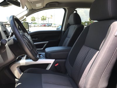 2024 Nissan Titan Crew Cab SV