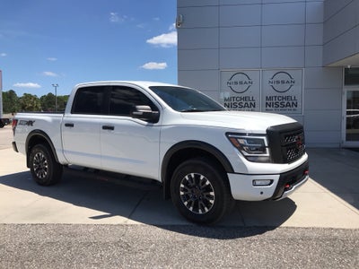 2024 Nissan Titan Crew Cab PRO-4X®