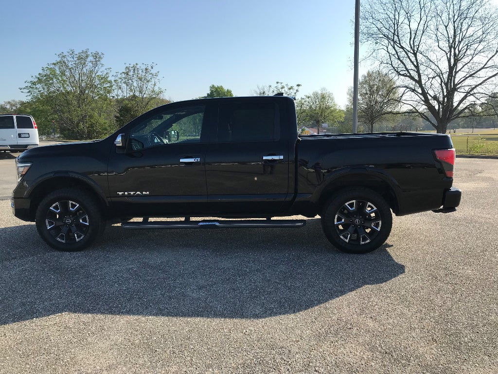 2023 Nissan Titan Platinum Reserve