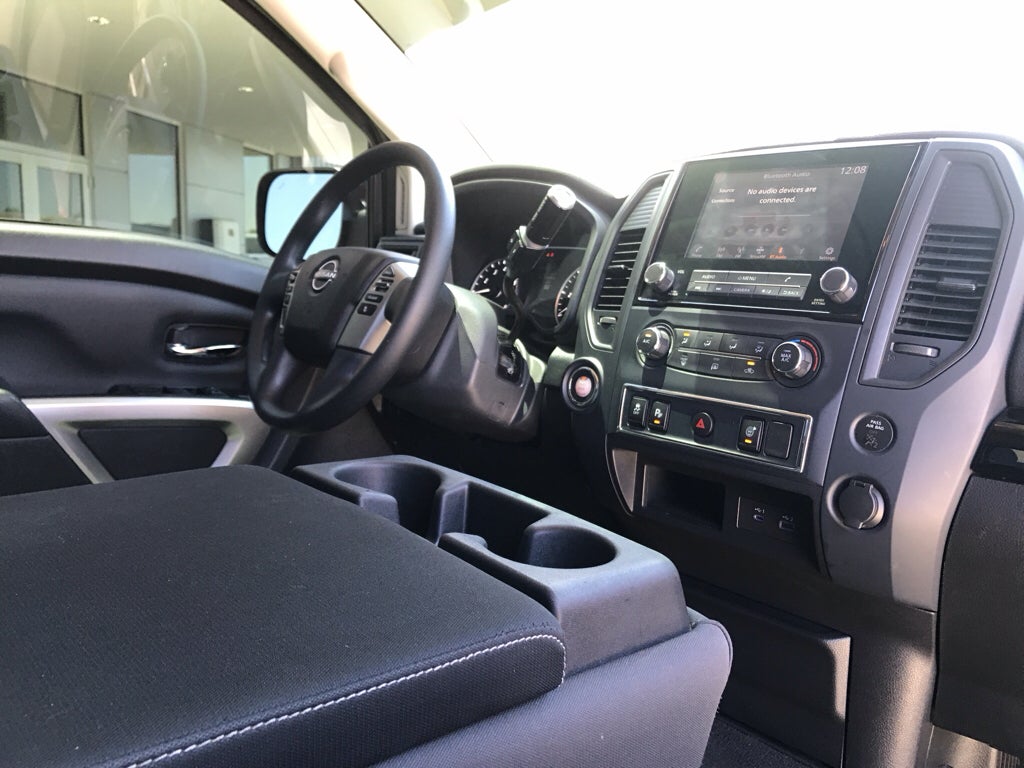 2024 Nissan Titan Crew Cab SV