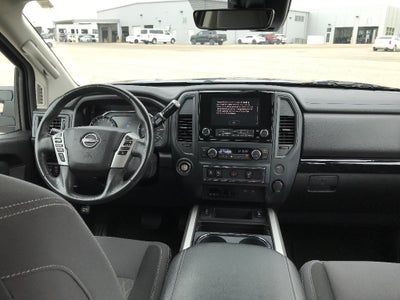 2024 Nissan Titan Crew Cab SV