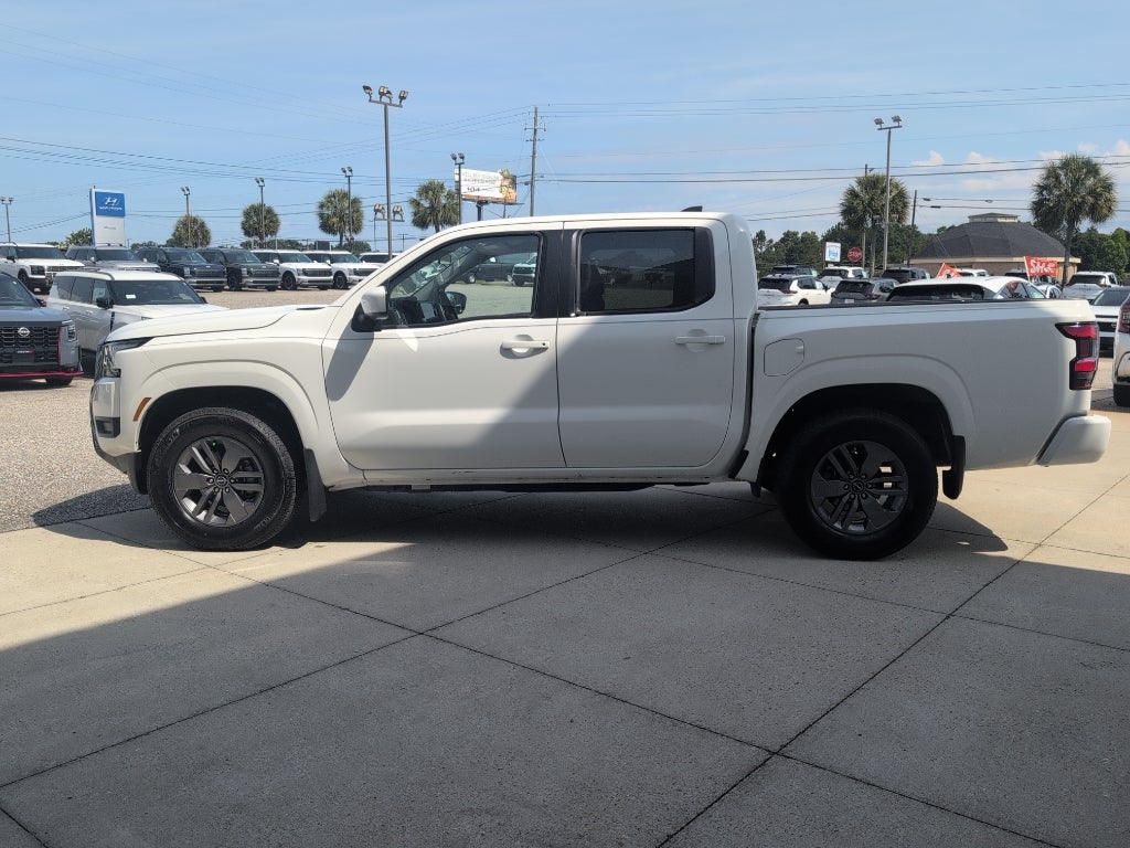 2025 Nissan Frontier Crew Cab SV