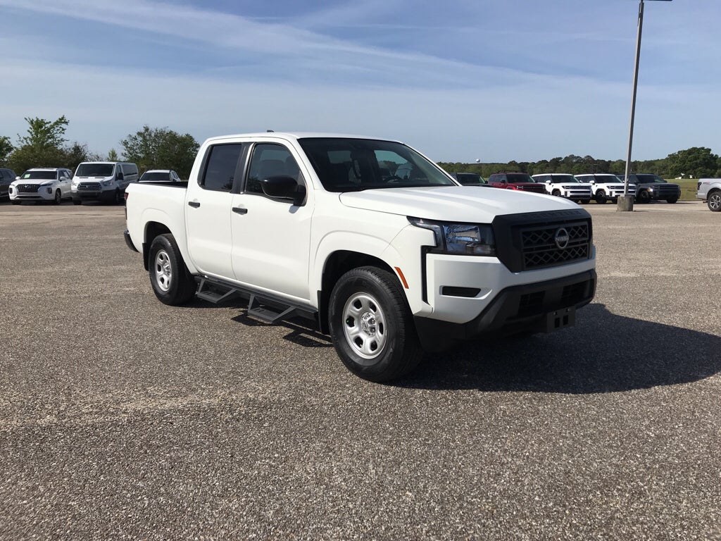 2022 Nissan Frontier Crew Cab S