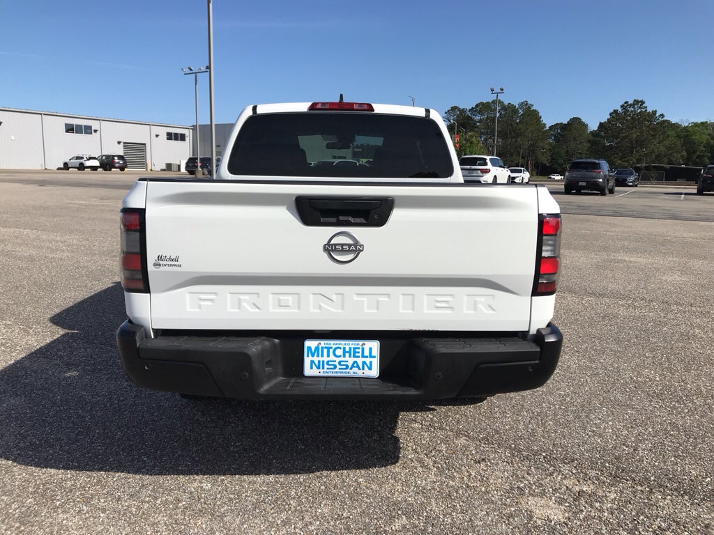 2022 Nissan Frontier Crew Cab S