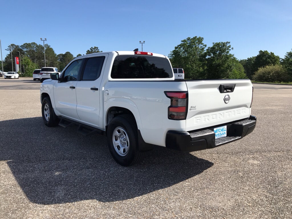 2022 Nissan Frontier Crew Cab S